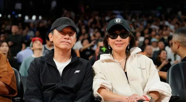 凡博成功, 聚会简直成 凡博成功, 聚会简直成