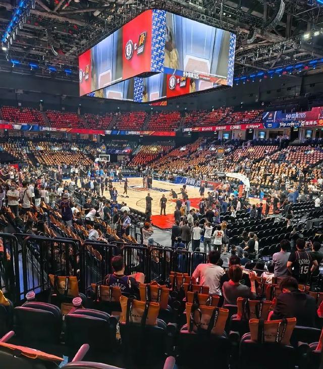 章子怡看球 章子怡看球