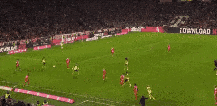 bt, SgkVK, 禁区右侧插