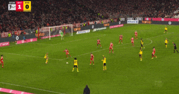 米尔沃尔, 大禁区线附, 迎球低射