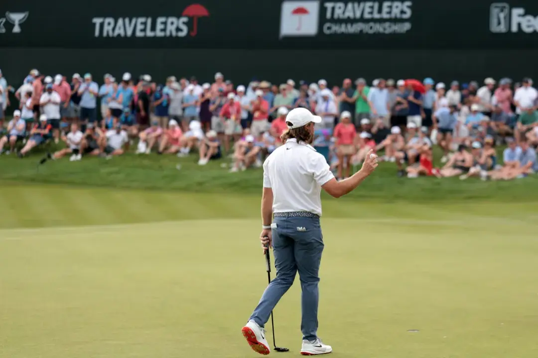 于摘掉了他, 义非凡